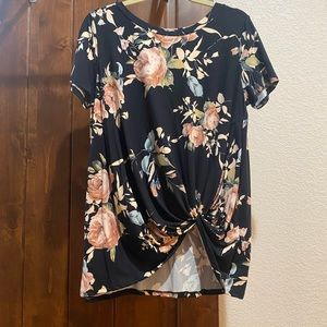 Viamor Floral Twist Top